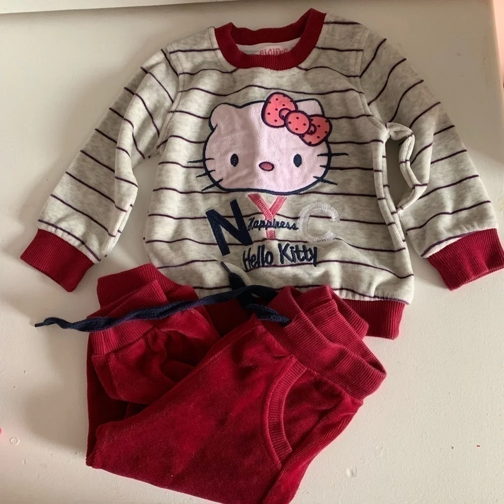 Hello Kitty Fleece matching set-sweatpants/sweatshirt-Size 6 months